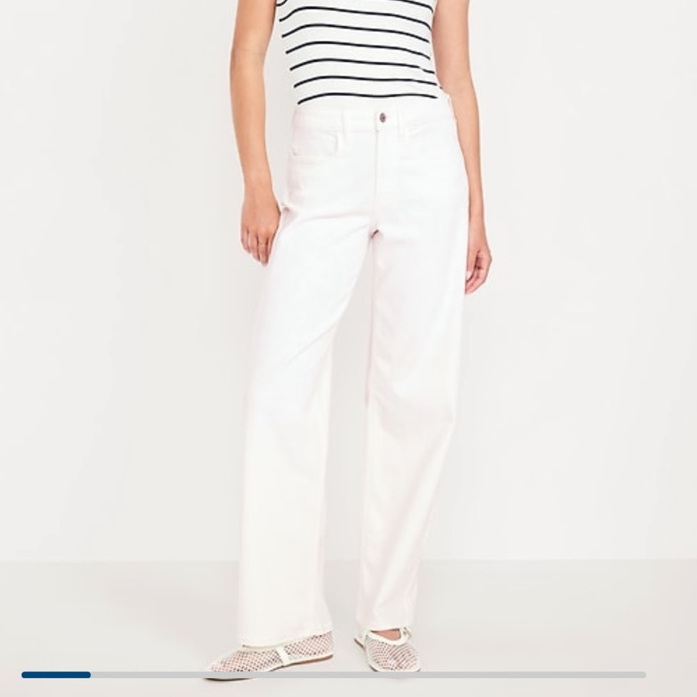 NWT. Old Navy High Waisted Wow Wide Leg Jean. White. Size 14.